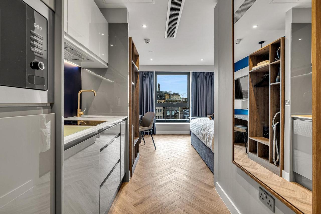 Roomzzz 爱丁堡 外观 照片