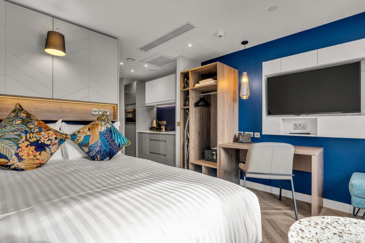 Roomzzz 爱丁堡 外观 照片