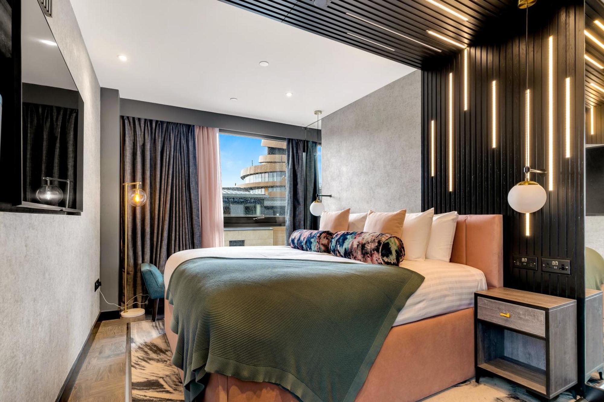Roomzzz 爱丁堡 外观 照片