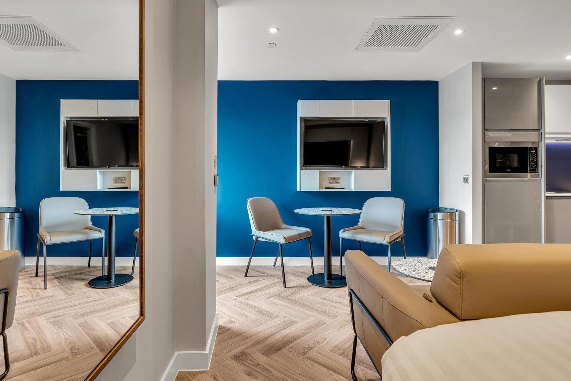 Roomzzz 爱丁堡 外观 照片