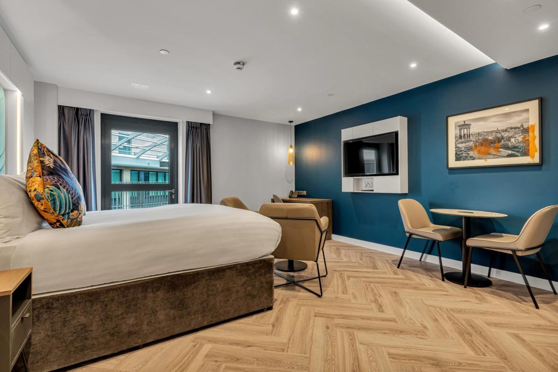 Roomzzz 爱丁堡 外观 照片