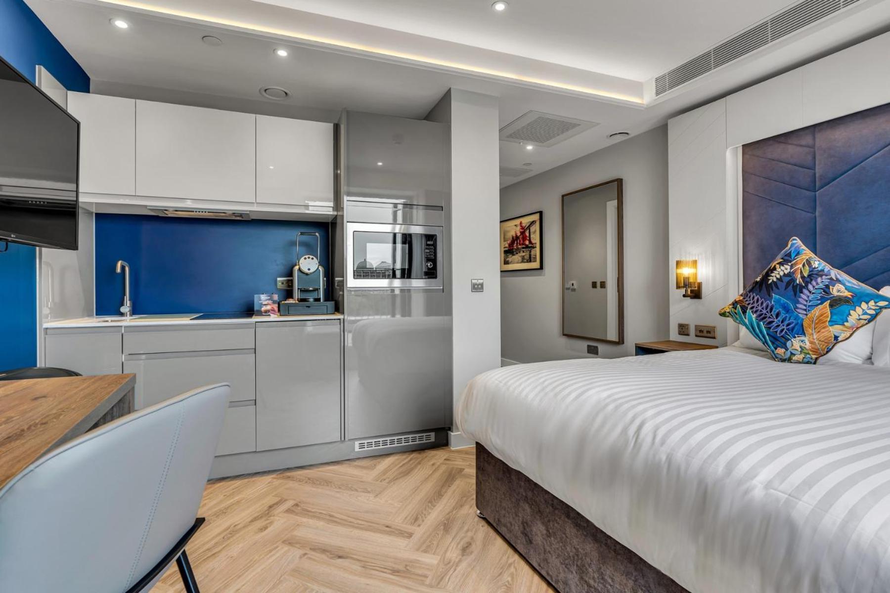 Roomzzz 爱丁堡 外观 照片