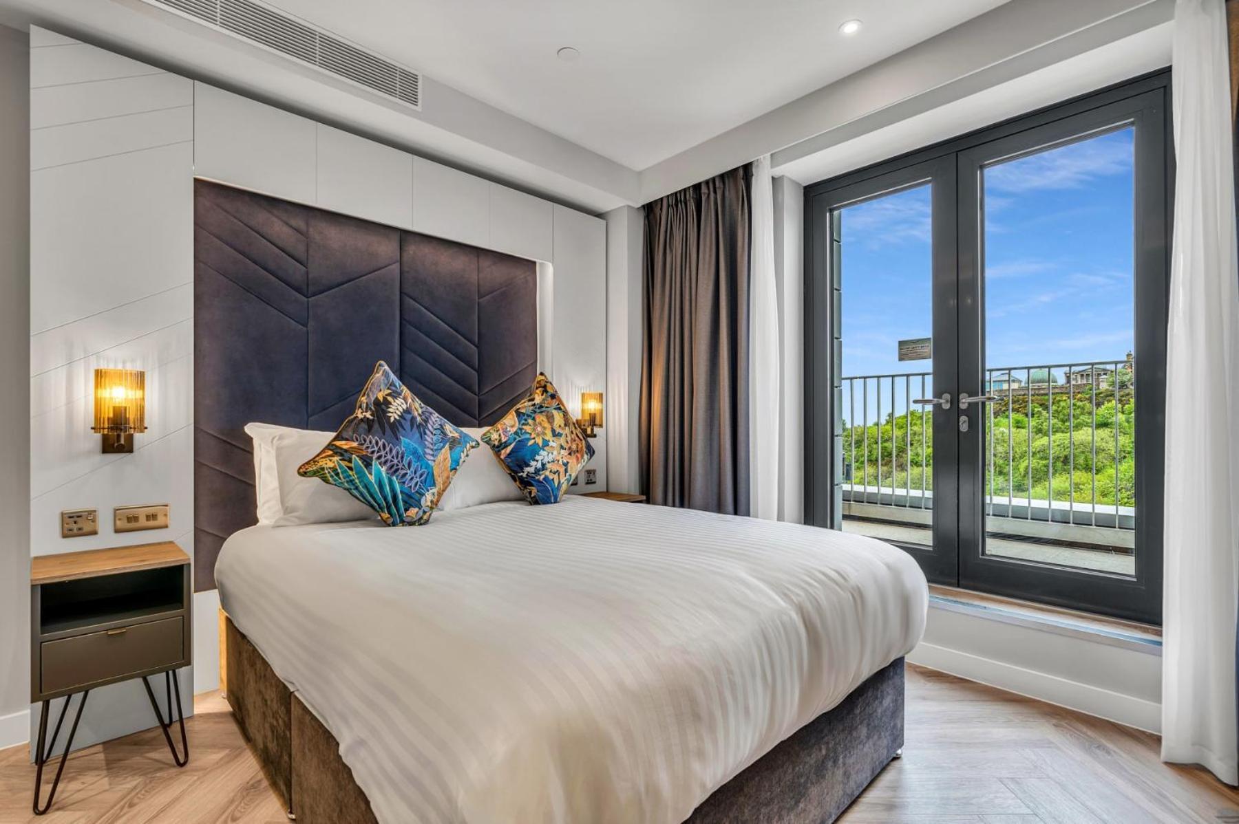Roomzzz 爱丁堡 外观 照片