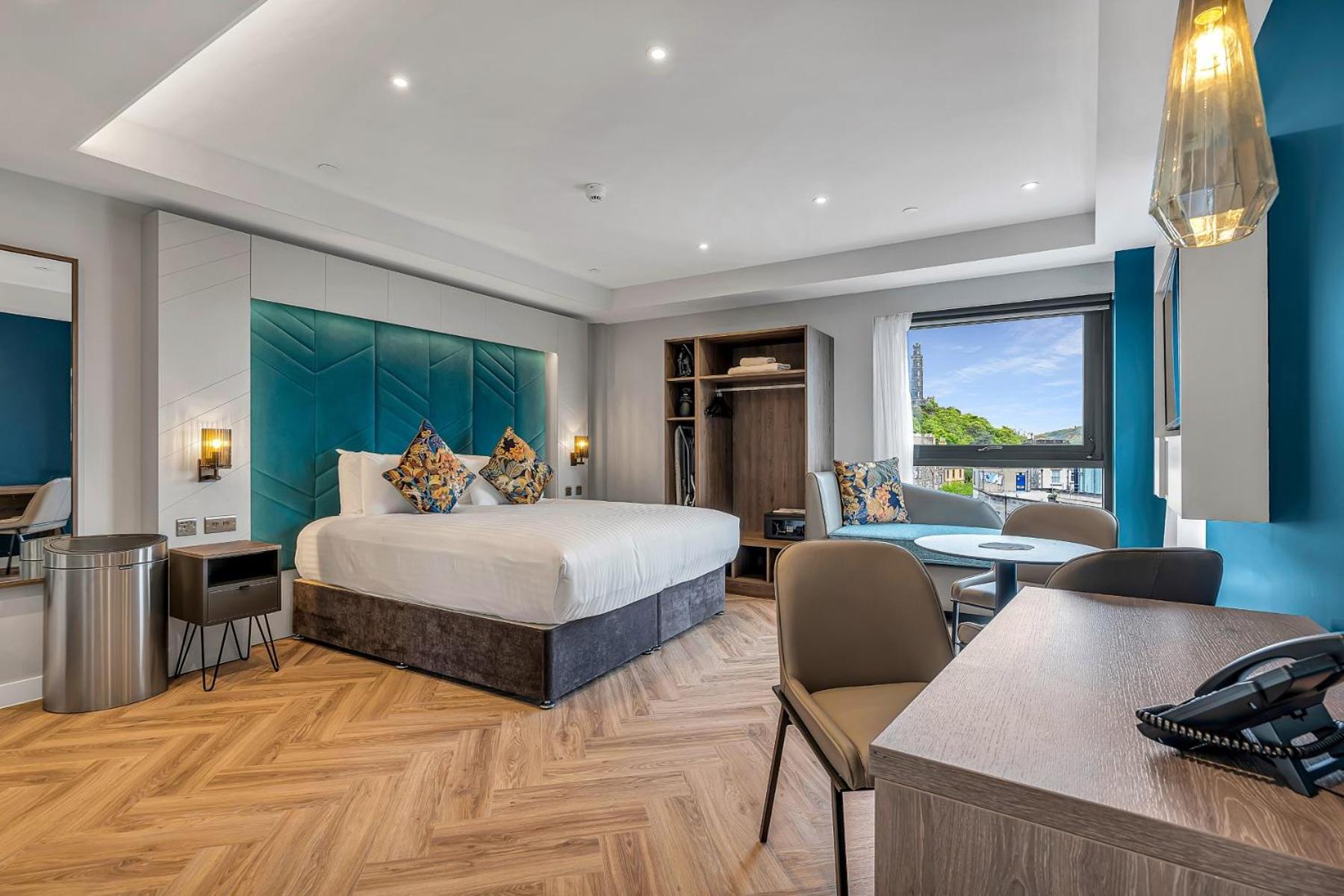 Roomzzz 爱丁堡 外观 照片