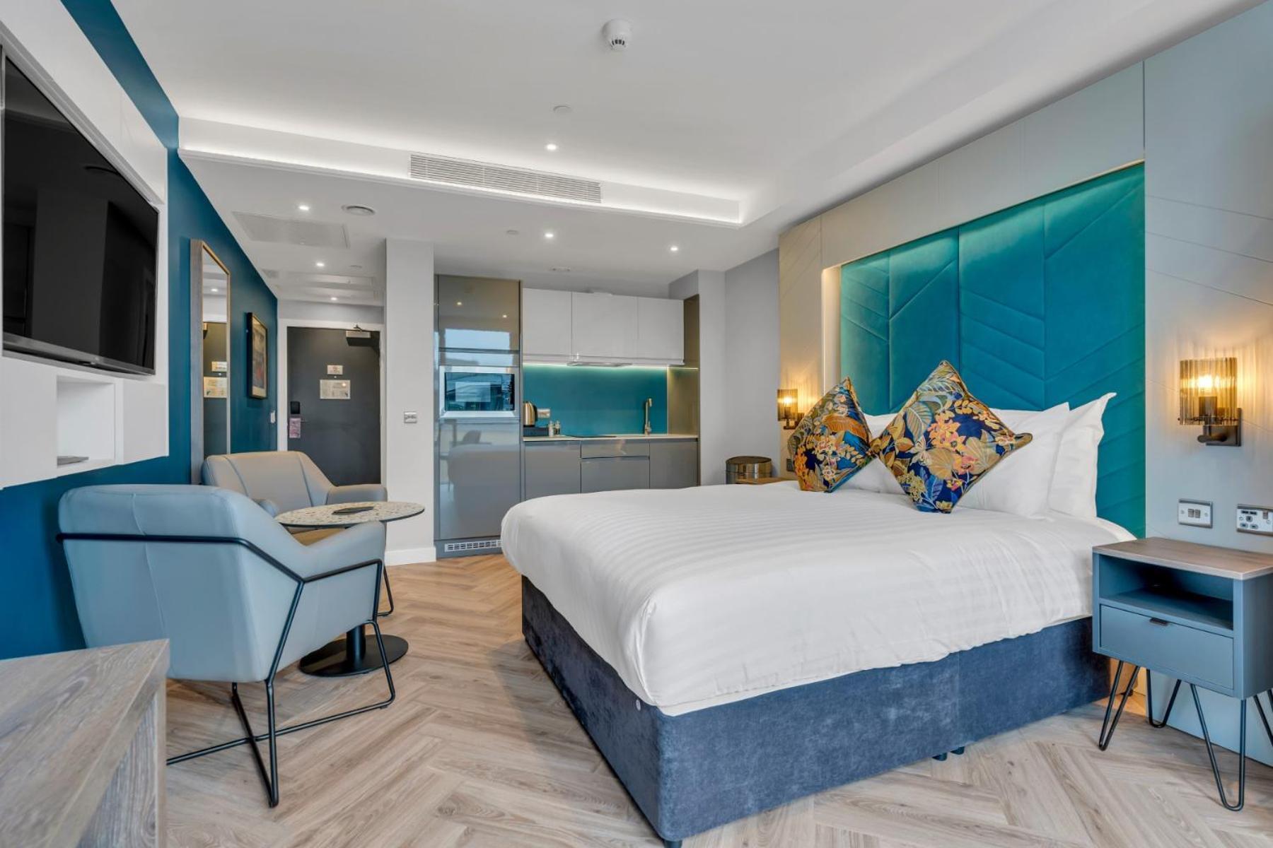 Roomzzz 爱丁堡 外观 照片